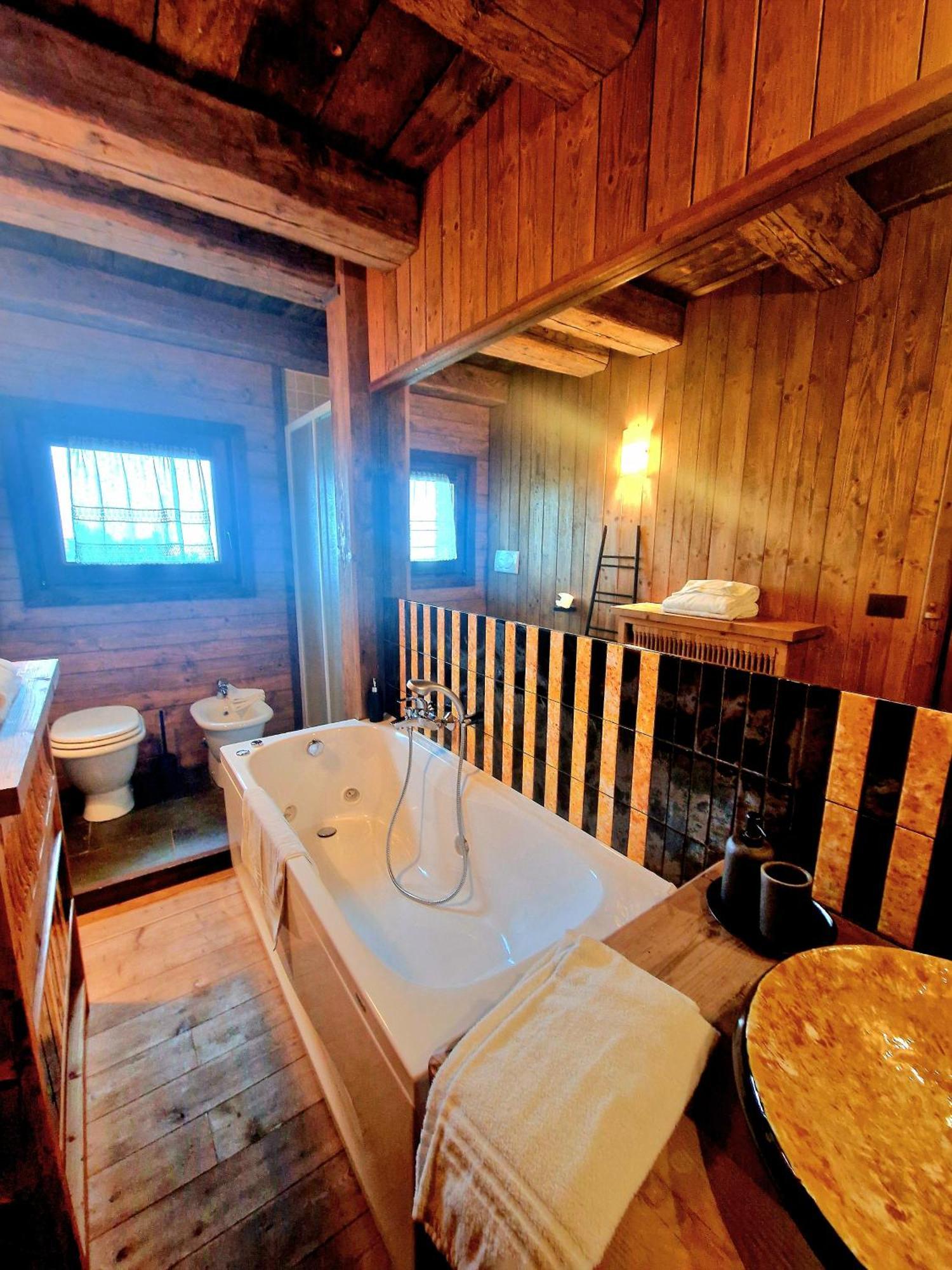 Chalet Euthalia Restaurant & Suites San Giacomo  Luaran gambar